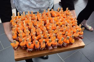 Traiteur Brochettes abricot-chorrizo-fromage