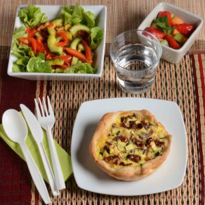 Repas Traiteur Quiche-salade-fraises