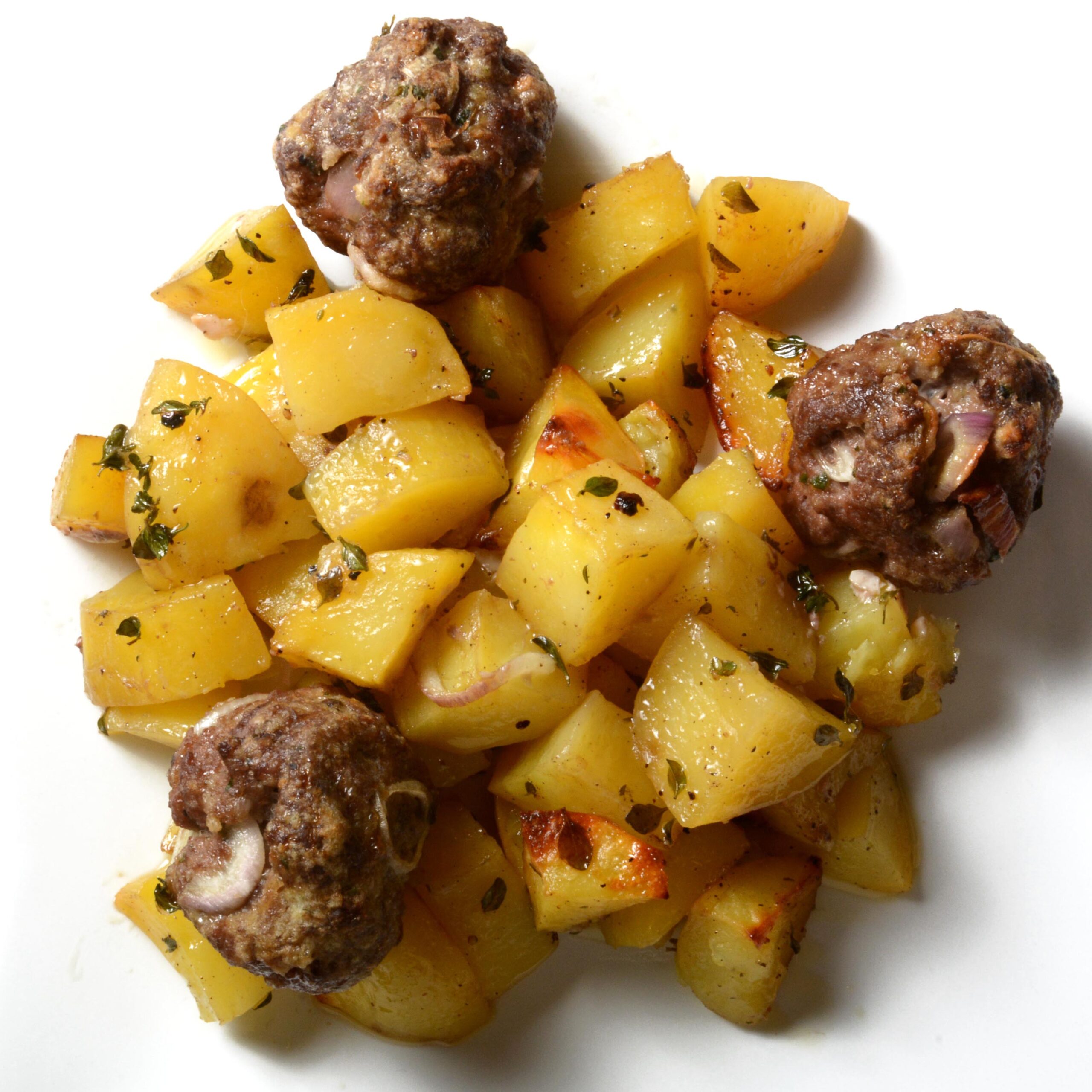 Menu bio-boulettes de bœuf et pommes de terre