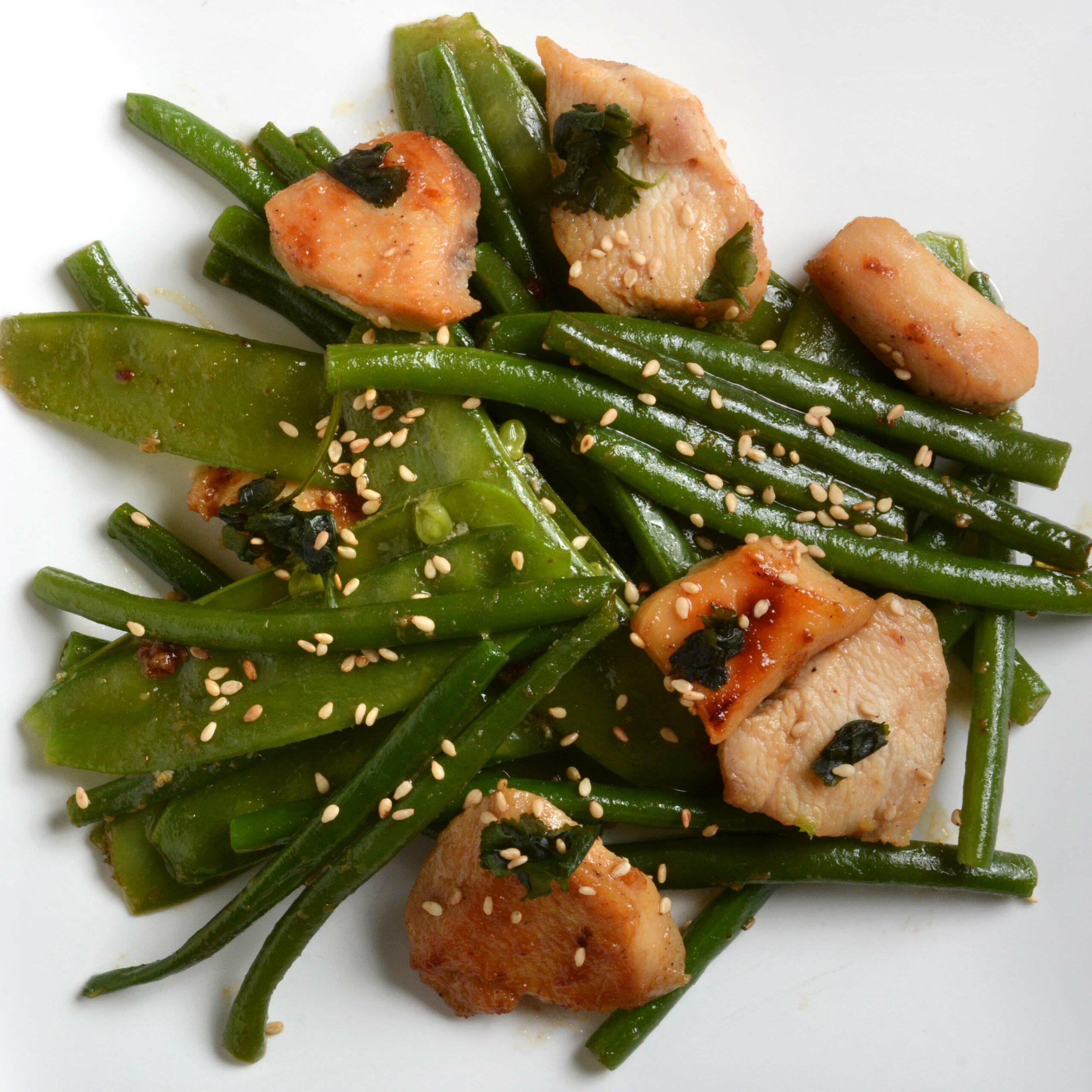 Menu bio - poulet pois et haricots